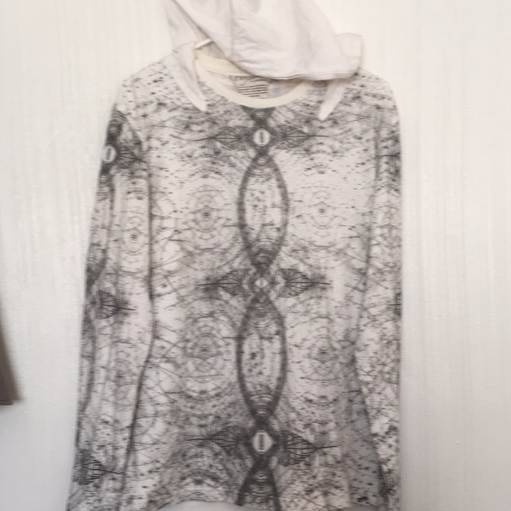 $105 Psylo hooded long sleeved shirt Mens sacred geometry 2 M 43” B cyber tribal